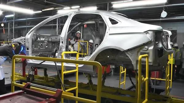 Стартовало производство обновленной Lada Vesta
